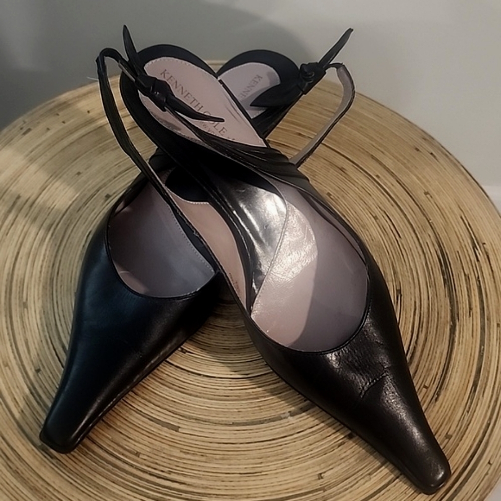 Kenneth Cole Black Leather  Sling Back Kitten Heels Women's Size 8.5